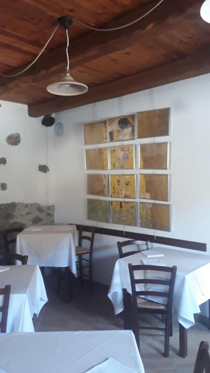 Taverna Del Dolmen Millesimo Exterior foto